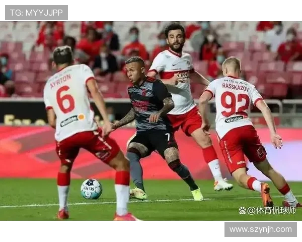 帕夫利季斯戴帽 + 三点球！本菲卡 5-0 横扫阿罗卡