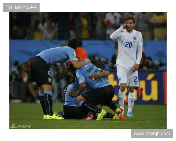 苏亚雷斯 10 大暴脾气瞬间：怒怼队友名场面合集(2)