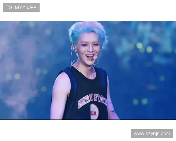 鹿晗 2025 巡演排练现解压新招：花式足球玩转舞台活力(2)